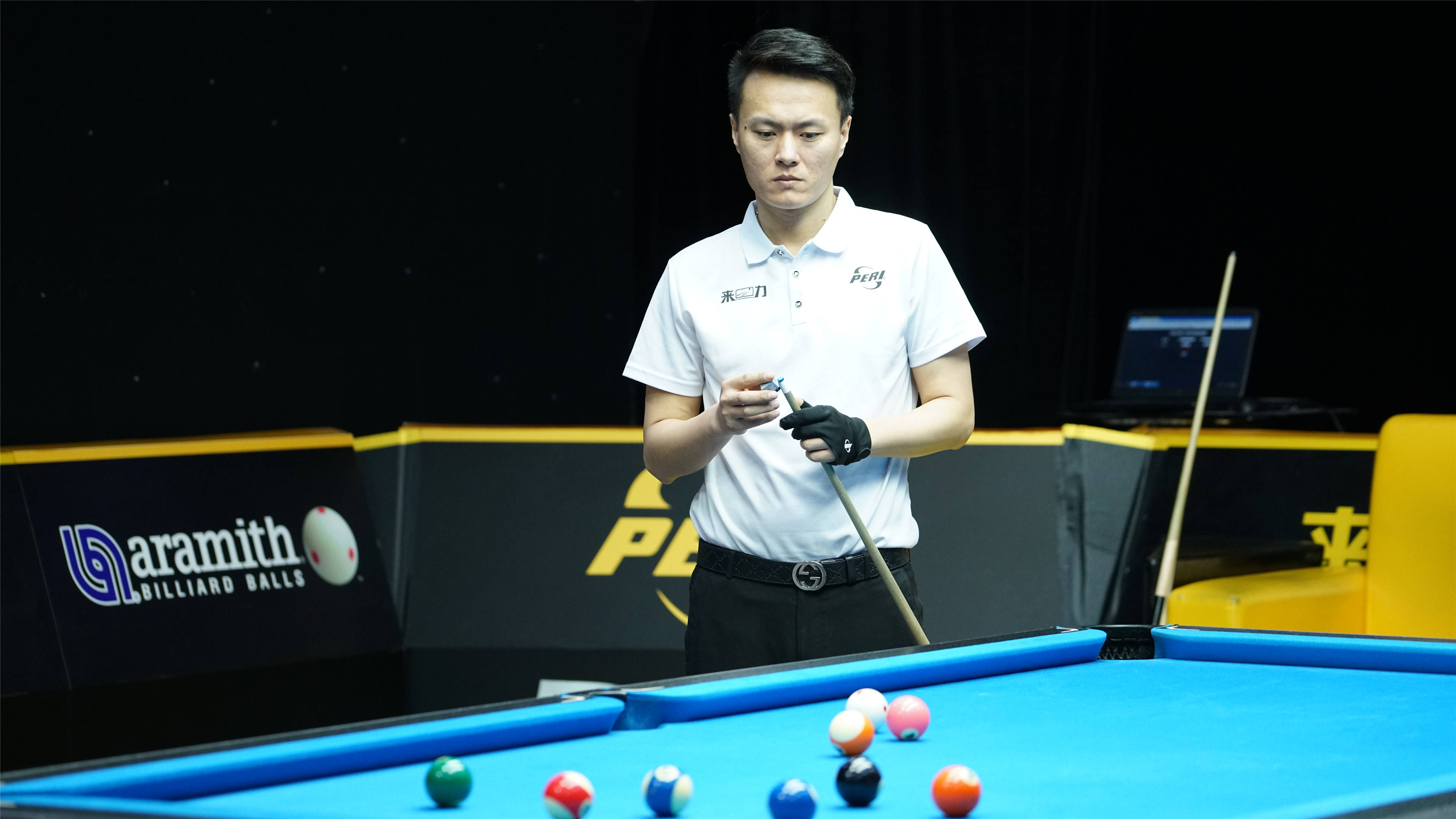 而特内尔布 而特内尔布