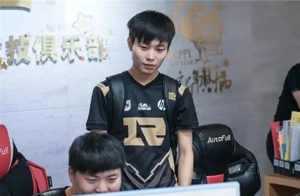 的辅助来创 的辅助来创